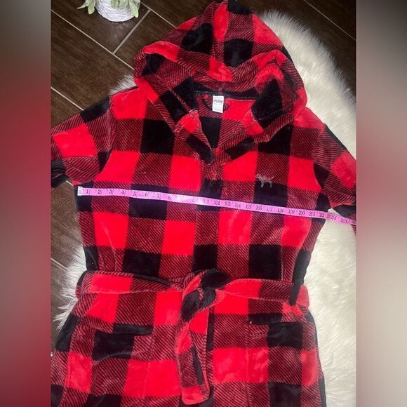 Victoria's Secret Pink Bling Plaid Fleece Hooded Robe Red/Black/Silver Dog XS - Picture 8 of 10